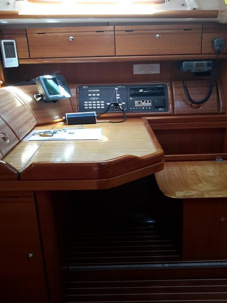 Book yachts online - sailboat - Bavaria 39 Cruiser - Axion - rent