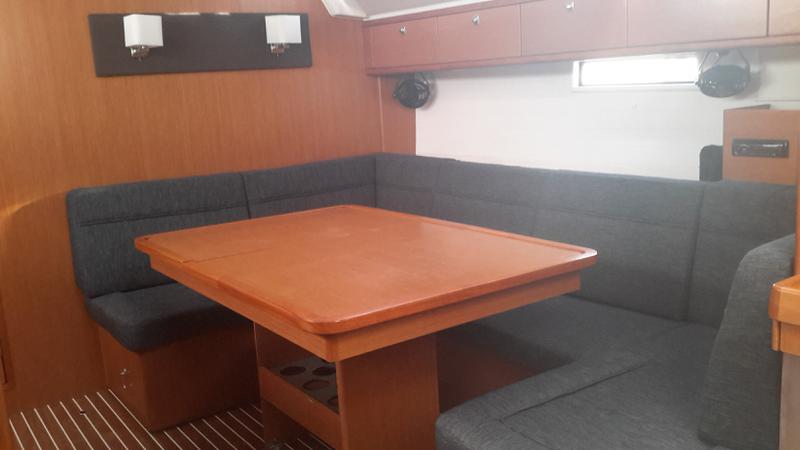 Book yachts online - sailboat - Bavaria  Cruiser 46 - Aurora - rent