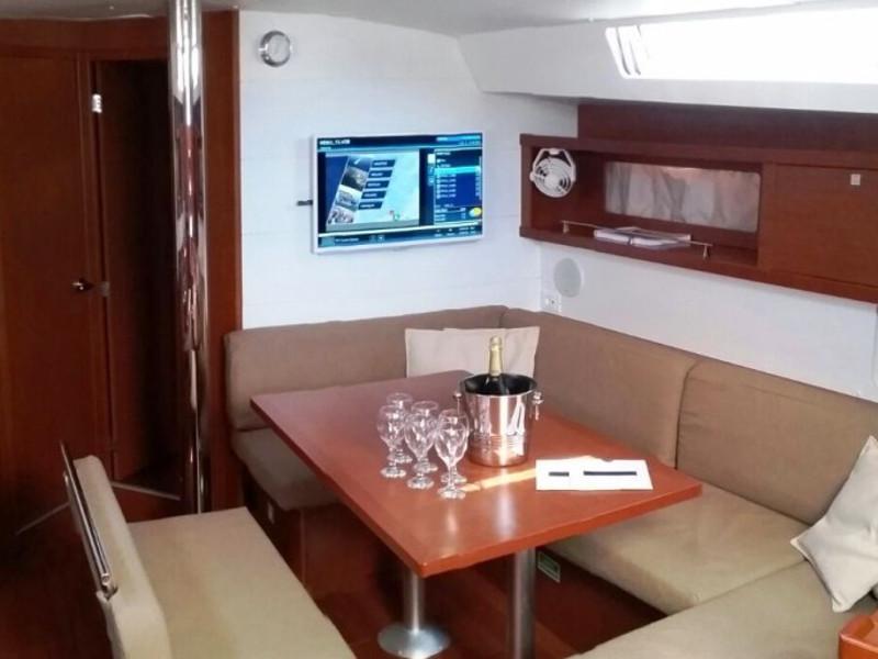 Book yachts online - sailboat - Oceanis 45 - MAVERICK I - rent