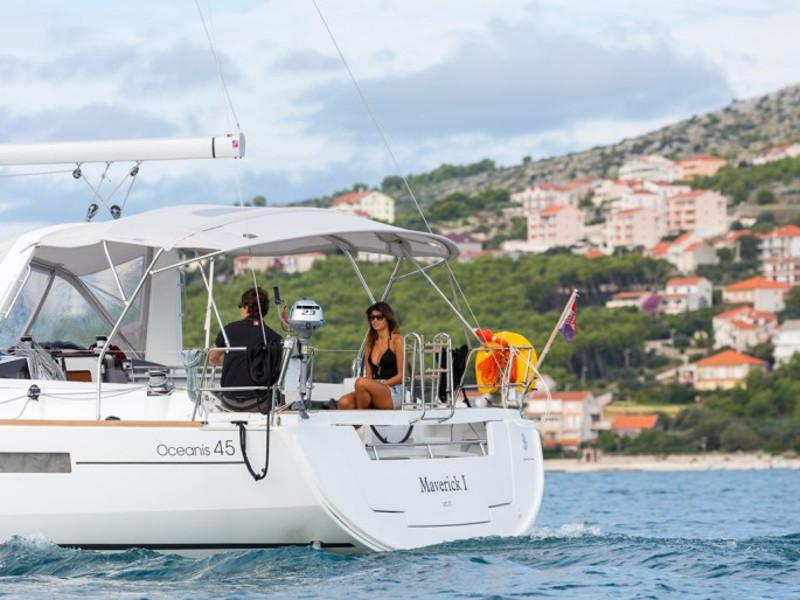 Book yachts online - sailboat - Oceanis 45 - MAVERICK I - rent