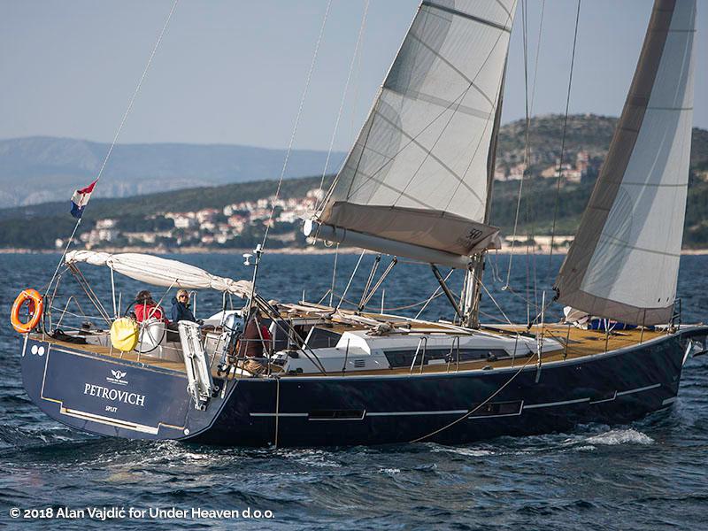 Book yachts online - sailboat - Dufour 56 Exclusive - BAZILIO - fully equipped - rent