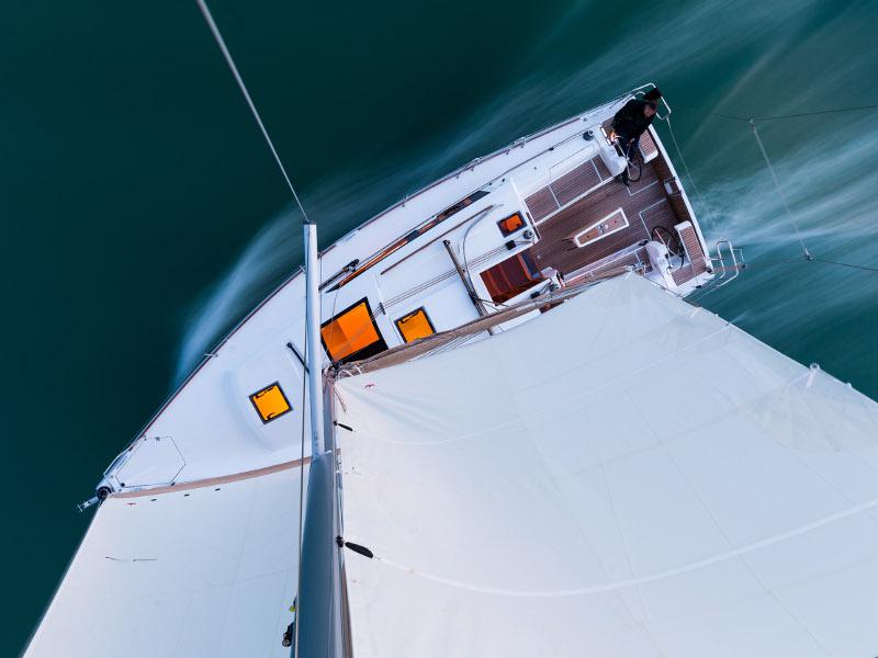 Book yachts online - sailboat - Dufour 382 GL - Peter Pan - rent