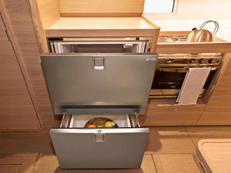 Book yachts online - sailboat - Dufour 382 GL - Peter Pan - rent