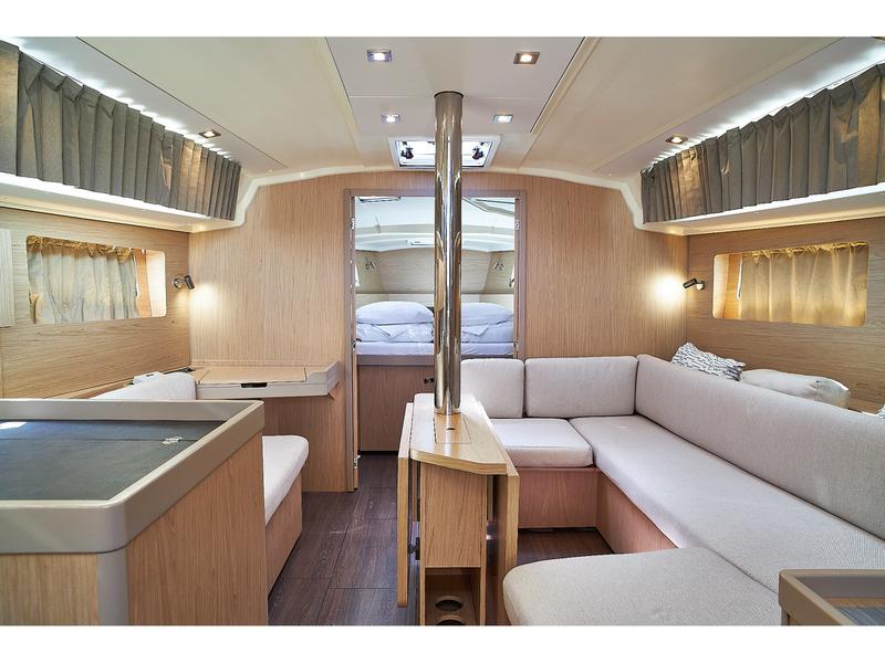 Book yachts online - sailboat - Oceanis 41.1. - White Beauty - rent