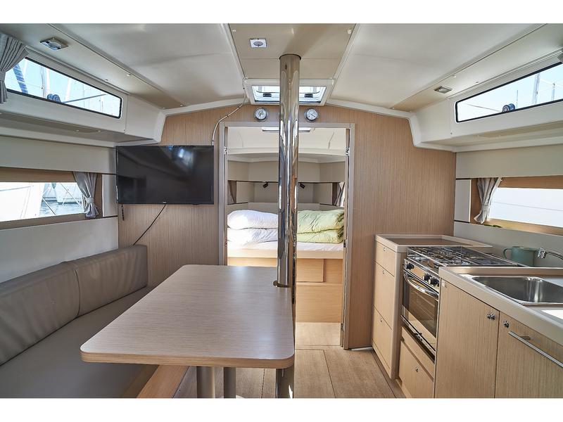 Book yachts online - sailboat - Oceanis 38.1 - La Rose - rent