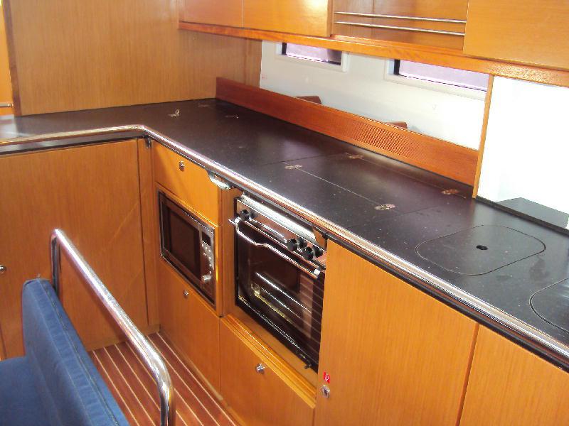 Book yachts online - sailboat - Bavaria Cruiser 45 - Rachelle (Refit 2022) - rent