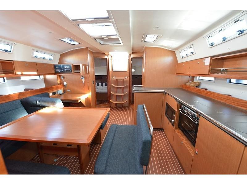 Book yachts online - sailboat - Bavaria Cruiser 45 - Rachelle (Refit 2022) - rent