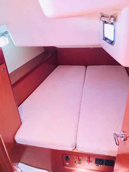 Book yachts online - sailboat - Oceanis 43 - Beauty L - rent