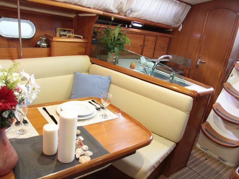 Book yachts online - sailboat - Sun Odyssey 35 - Papple - rent