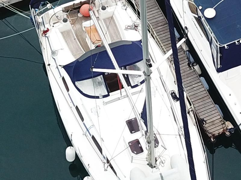 Book yachts online - sailboat - Bavaria 40 Cruiser - Ili Billy - rent
