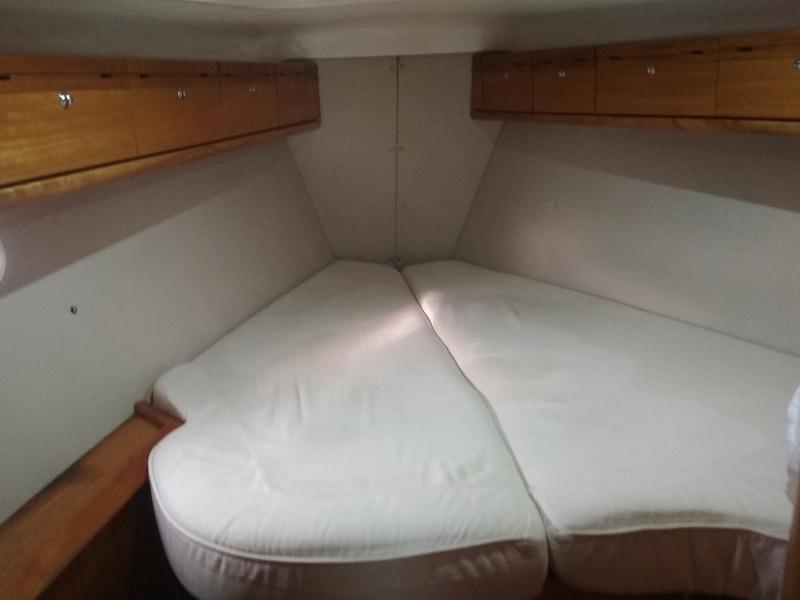 Book yachts online - sailboat - Bavaria 40 Cruiser - Ili Billy - rent