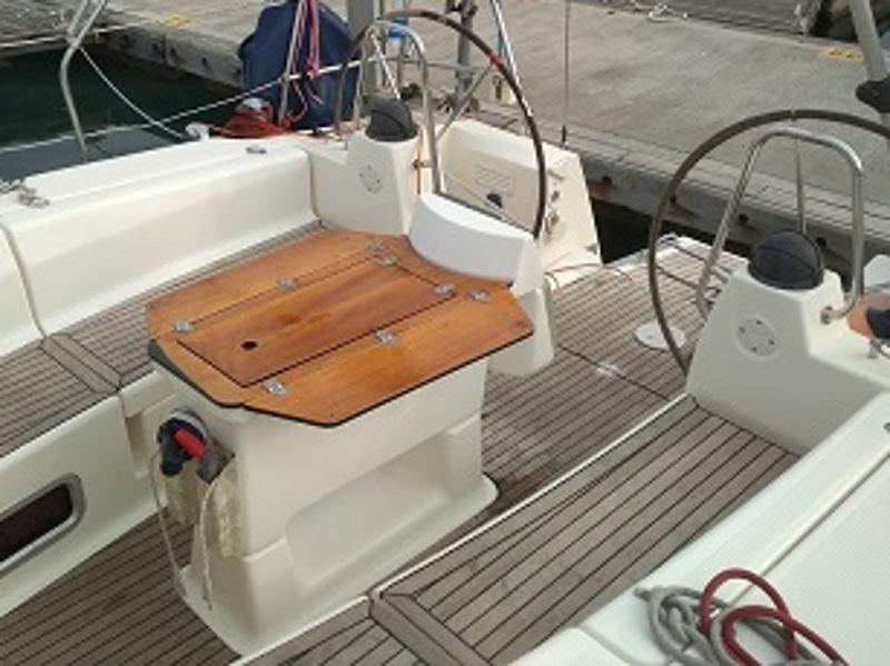 Book yachts online - sailboat - Bavaria 40 Cruiser - Ili Billy - rent