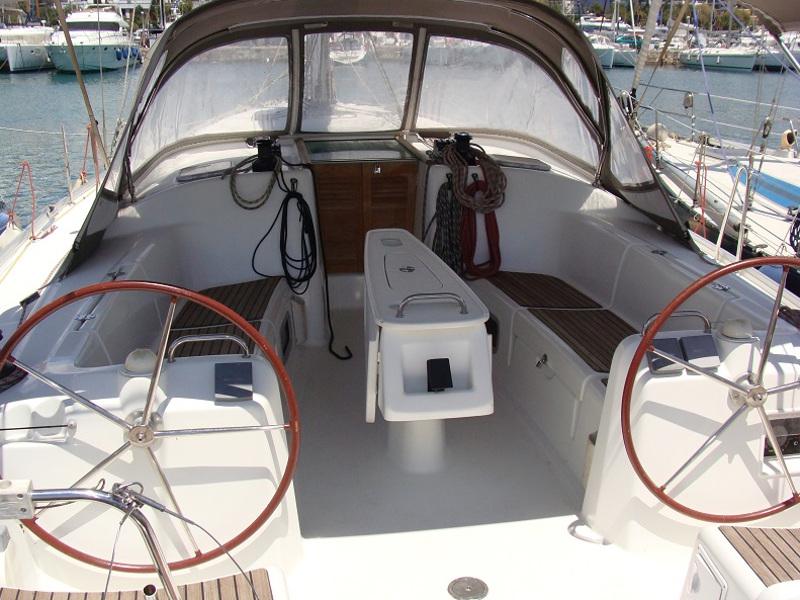 Book yachts online - sailboat - Cyclades 43.4 - Too Lucky - rent