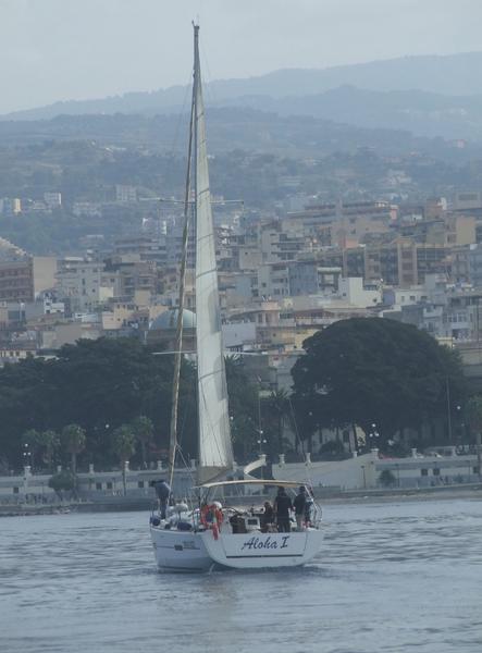 Book yachts online - sailboat - Dufour 410 Grand Large - Aloha 1 - rent