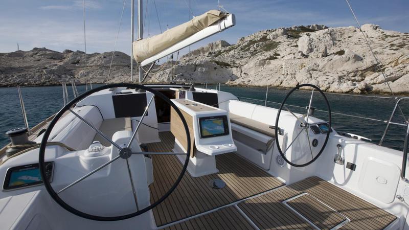 Book yachts online - sailboat - Dufour 410 Grand Large - Aloha 1 - rent