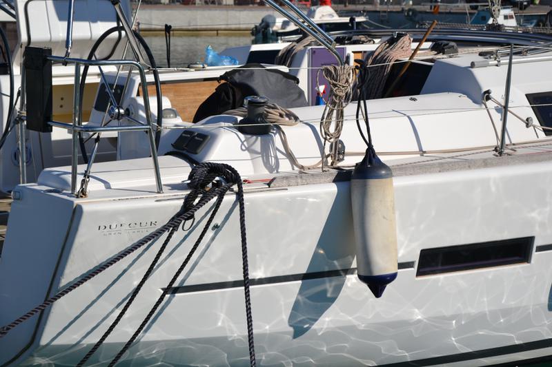 Book yachts online - sailboat - Dufour 410 Grand Large - Aloha 1 - rent
