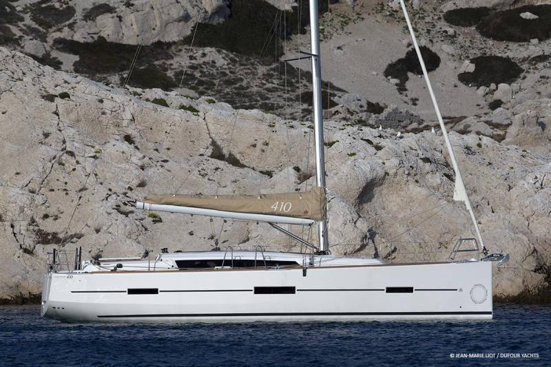 Book yachts online - sailboat - Dufour 410 Grand Large - Aloha 1 - rent