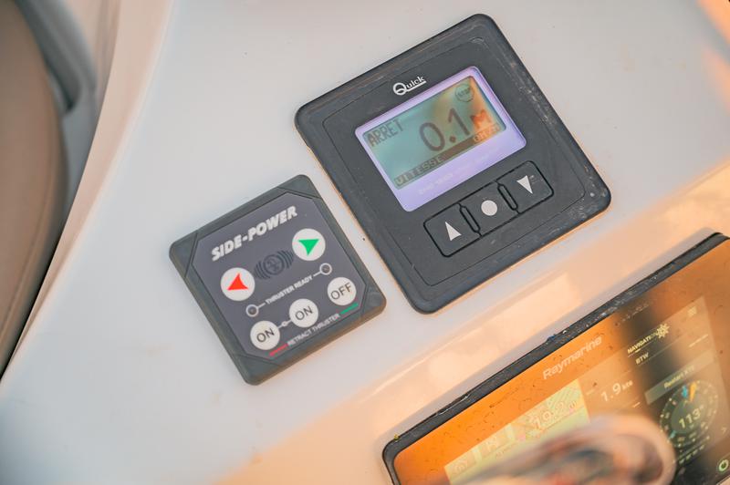 Book yachts online - sailboat - Sun Odyssey 410 - Emotion - rent