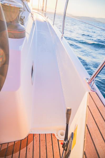 Book yachts online - sailboat - Sun Odyssey 410 - Emotion - rent