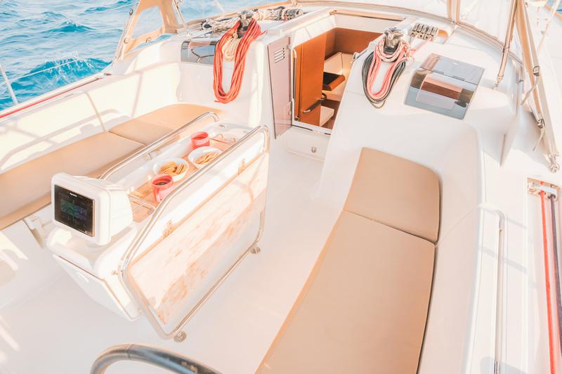 Book yachts online - sailboat - Sun Odyssey 449 - Asante - rent