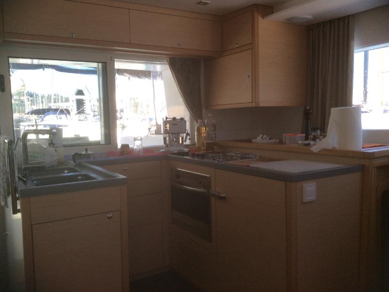 Book yachts online - catamaran - Lagoon 450 - Delicia - rent