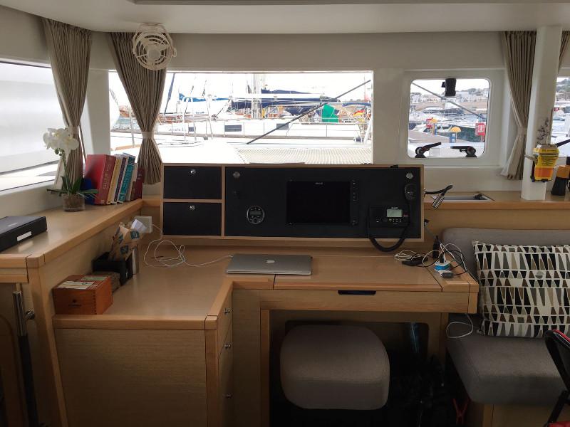 Book yachts online - catamaran - Lagoon 450 - Delicia - rent