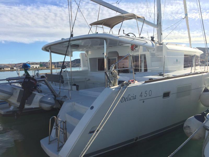 Book yachts online - catamaran - Lagoon 450 - Delicia - rent