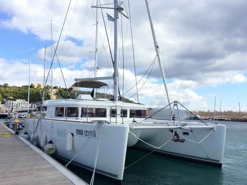 Book yachts online - catamaran - Lagoon 450 - Delicia - rent