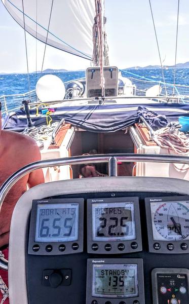 Book yachts online - sailboat - Bavaria 42 - AS II - rent