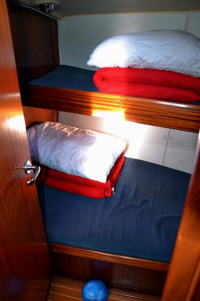 Book yachts online - sailboat - Bavaria 49 - Stončica I (Chartplotter in cockpit) - rent