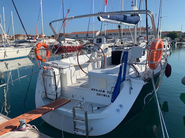 Book yachts online - sailboat - Janmor 32 - Krajan Slam - rent