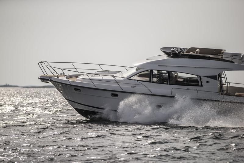 Book yachts online - motorboat - Nimbus 405 Flybridge - Wanderlust - rent