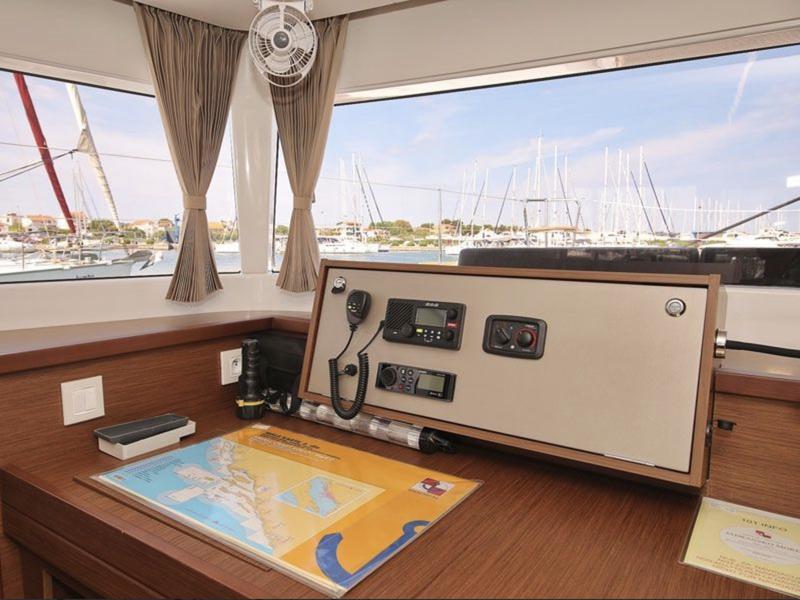 Book yachts online - catamaran - Lagoon 450 Sport - I Love Anna (Generator) - rent