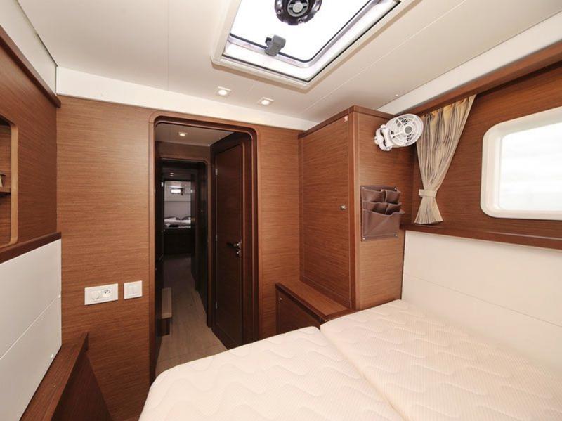 Book yachts online - catamaran - Lagoon 450 Sport - I Love Anna (Generator) - rent