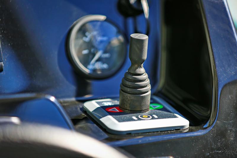 Book yachts online - motorboat - Merry Fisher 795 - Franko 3278ZD - rent