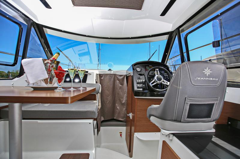 Book yachts online - motorboat - Merry Fisher 795 - Franko 3278ZD - rent