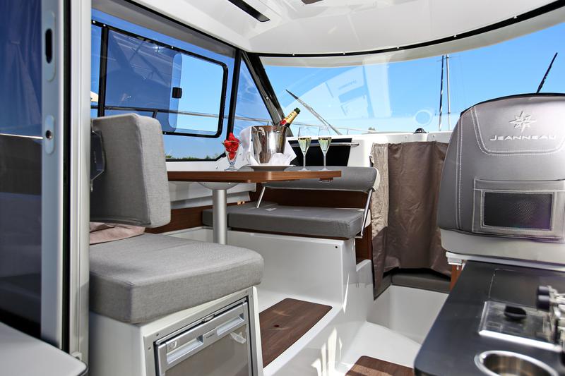 Book yachts online - motorboat - Merry Fisher 795 - Franko 3278ZD - rent