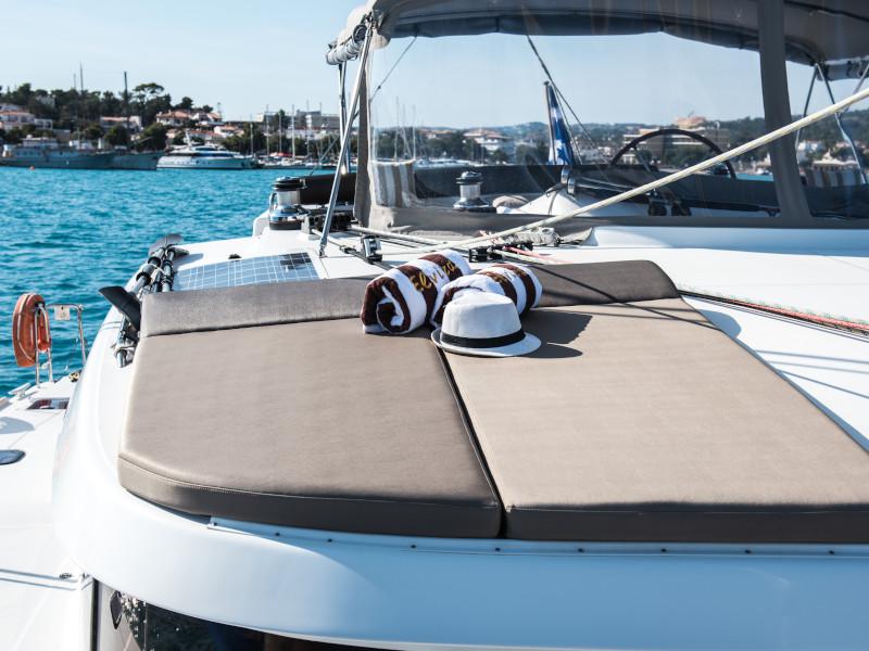 Book yachts online - catamaran - Lagoon 500 - Elvira - rent