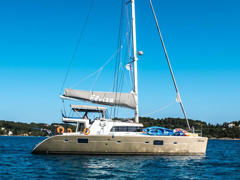 Book yachts online - catamaran - Lagoon 500 - Elvira - rent