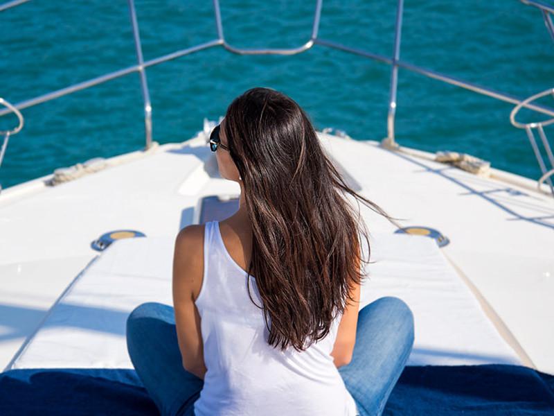 Book yachts online - motorboat - Princess 45 - Captain Nikos - rent