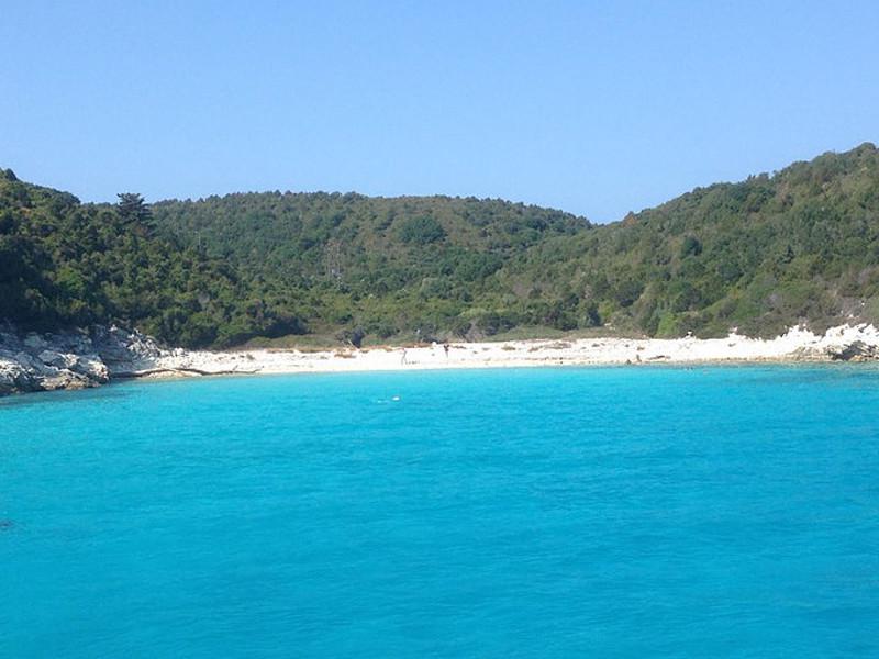 Book yachts online - motorboat - Princess 45 - Captain Nikos - rent