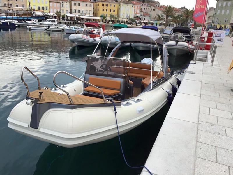 Book yachts online - motorboat - Shark BF 23 Sport - Buba - rent