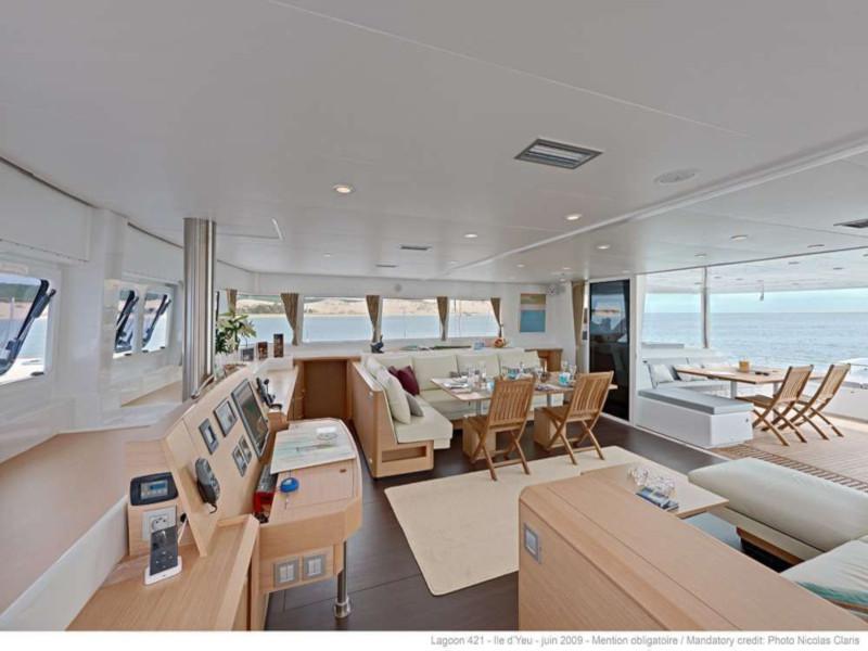 Book yachts online - catamaran - Lagoon 620 - Moose of Poole - rent