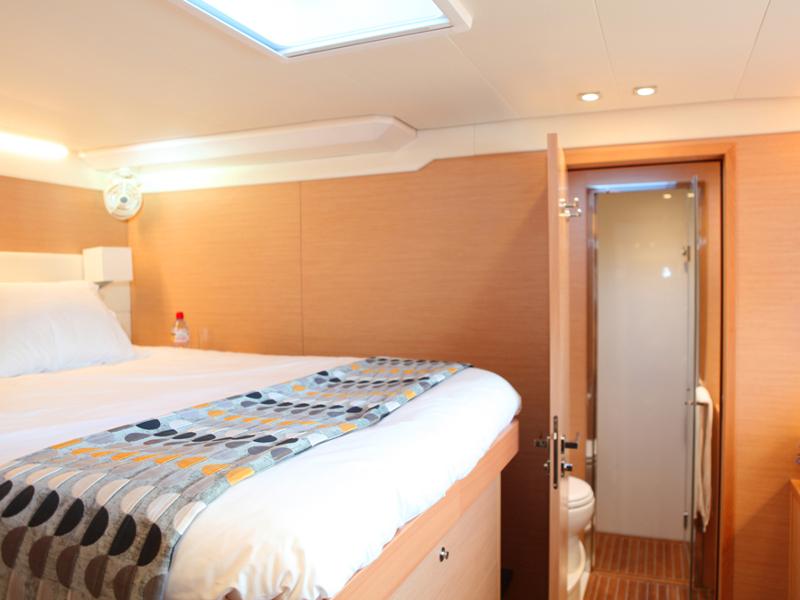 Book yachts online - catamaran - Lagoon 620 - Lady M - rent