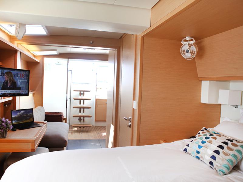 Book yachts online - catamaran - Lagoon 620 - Lady M - rent