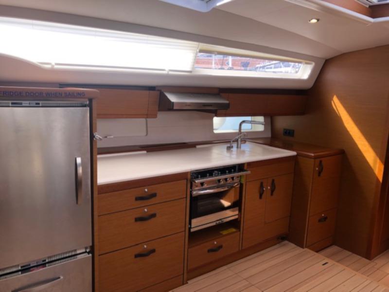 Book yachts online - sailboat - Jeanneau 54 - Joulukka - rent