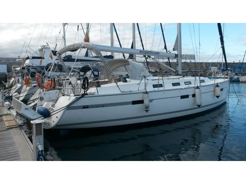 Book yachts online - sailboat - Bavaria 45 Cruiser - Akilina - rent
