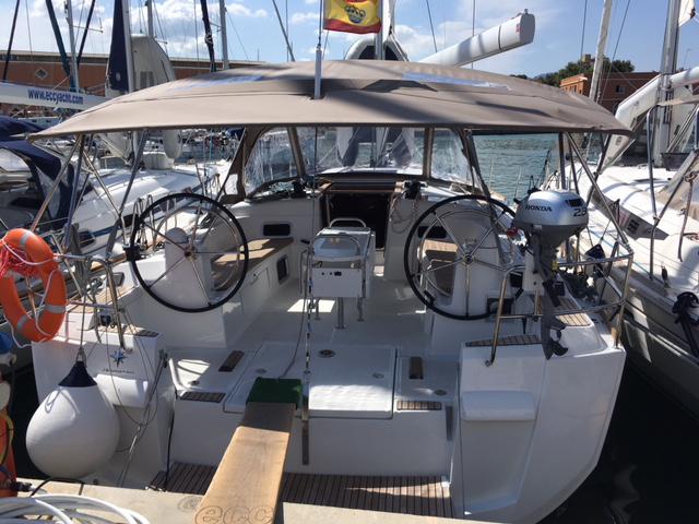 Book yachts online - sailboat - Sun Odyssey 519 - Te Fiti - rent