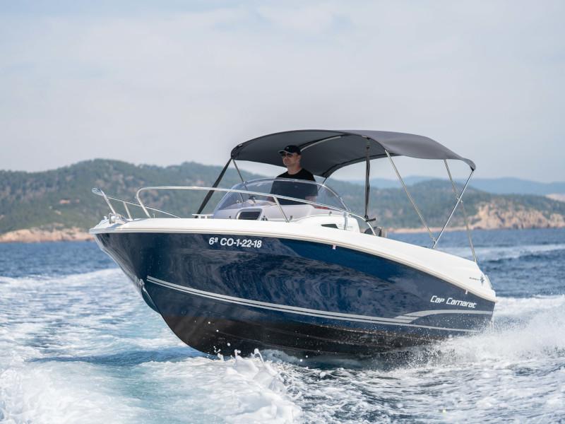 Book yachts online - motorboat - Cap Camarat 5.5 WA S2 - DESCARADA - rent