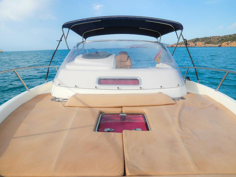 Book yachts online - motorboat - Cap Camarat 8.5 WA - TERCERA VIA - rent